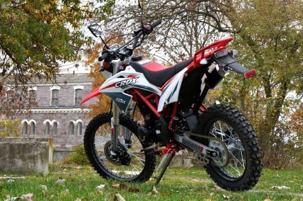 Мотоцикл SKYBIKE CRDX 200 19-16 ( линейка 2024 года )