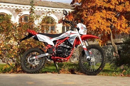 Мотоцикл SKYBIKE CRDX 200 19-16 ( линейка 2024 года )