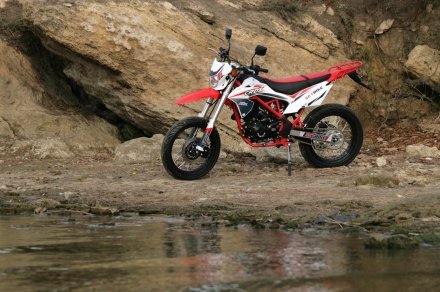 Мотоцикл SKYBIKE CRDX 200 (MOTARD)