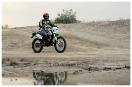 Мотоцикл SKYBIKE CRDX 200 21-18 ( линейка 2024 года )