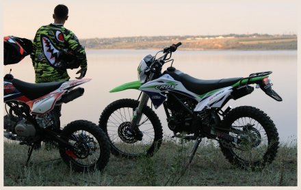 Мотоцикл SKYBIKE CRDX 200 21-18 ( линейка 2024 года )