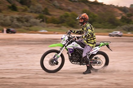 Мотоцикл SKYBIKE CRDX 200 21-18 ( линейка 2024 года )