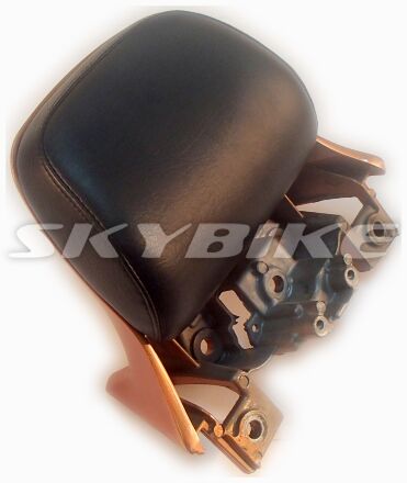 Спинка сидіння в зборі на скутер skymoto BRAVO-150, BRAVO-260, Китай Спинка сидіння в зборі на скутер skymoto BRAVO-150, BRAVO-260, Китай