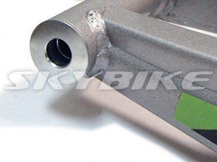 Важіль заднього колеса 18" на мотоцикл KAYO T2, оригінал, Китай